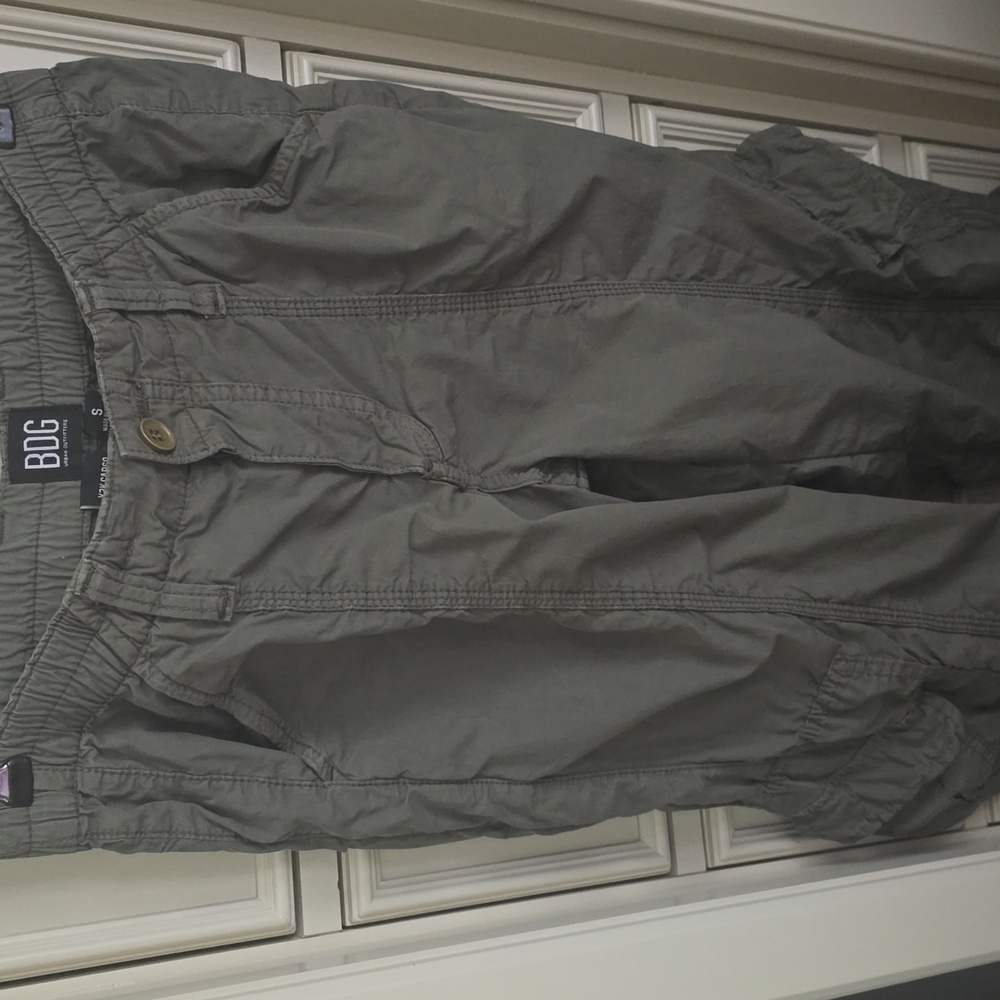 BDG Army Green Cargo Pants Relaxed Fit- URBAN OUTFITTERS